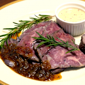 群馬県産赤城牛の贅沢な味わいを自宅で。『THE ROAST BEEF』で楽しむおうち至高ディナー
