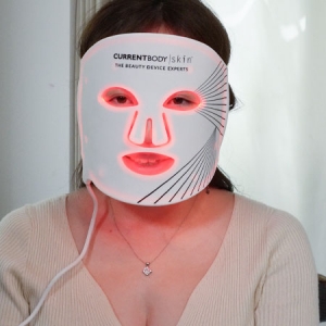 海外でも人気のLEDマスク美顔器、カレントボディを1ヶ月間使ってみた！ 詳細レビュー