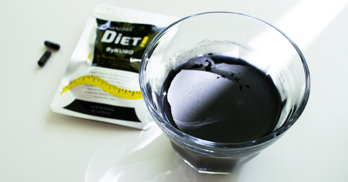 炭を飲むデトックス法 チャコールクレンズ の味 効果は 体験して検証してみました Jobikai 女美会